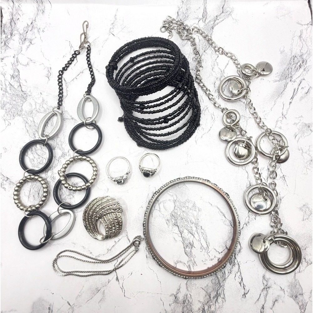 8 Black Silver Tone Mixed Fashion Jewelry Lot Necklaces Bracelets Rings Brooch
